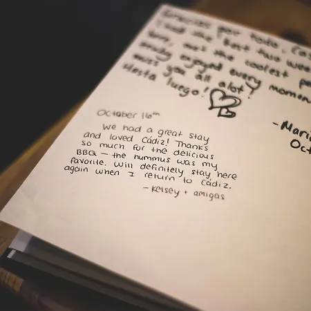 Casa Caracol Хостел Кадіс